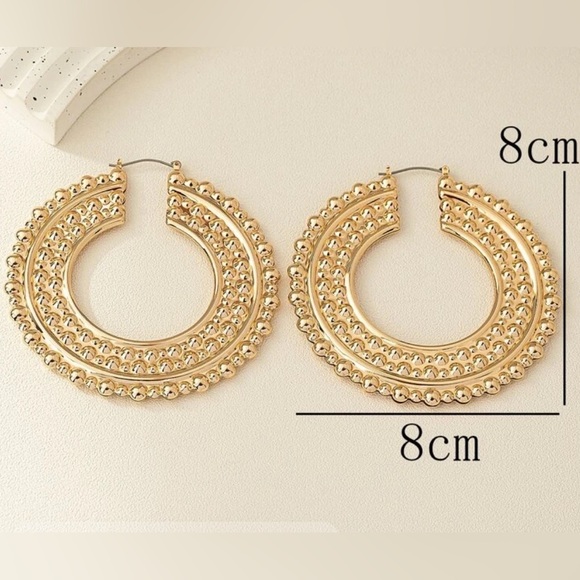 Women's  Hoop Earrings - Picture 3 of 3